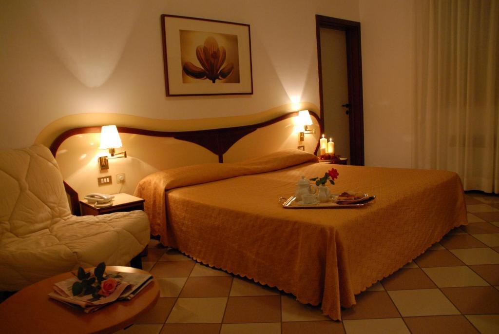 Hotel La Fenice Formigine Bilik gambar